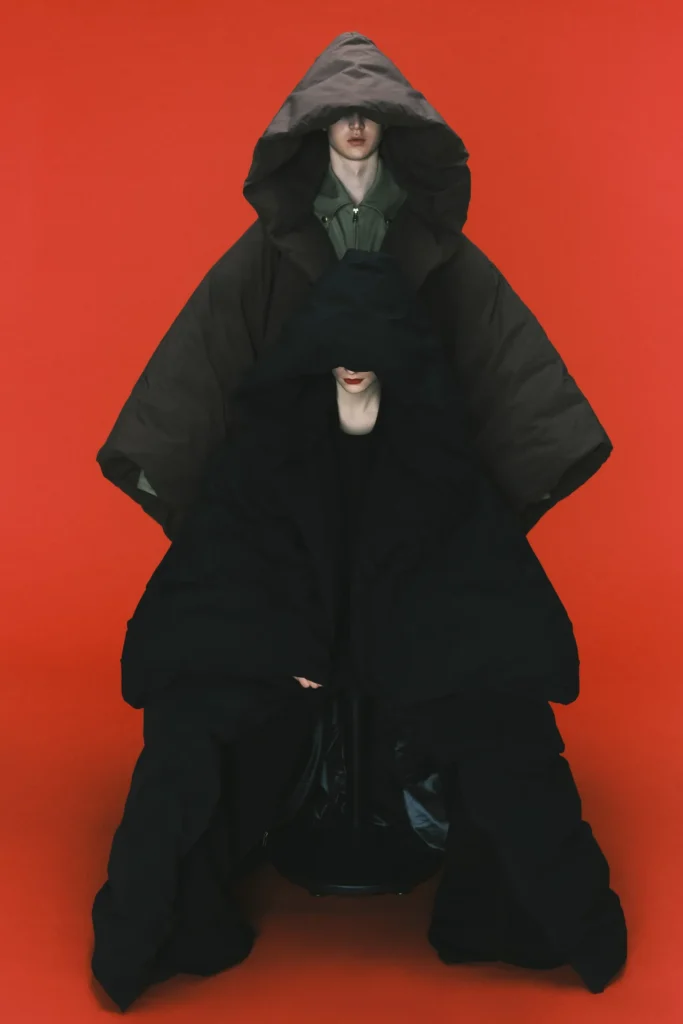 모두바늘로낳은제자식들입니다-꼼데가르송-레이가와쿠보-준야와타나베-사카이-아베준이치-카라-KOLOR-아베치토세-후미토간류-화이트마운티니어링-유니클로-아이자와요스케-해체주의패션