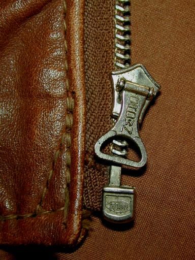YKK-부자재-리리지퍼-람포지퍼-지퍼3대장-아이디얼지퍼-왈데스-스코빌-탈론-유니버설-엑셀라-지퍼를-알면-보는눈이-달라진다-크라운지퍼