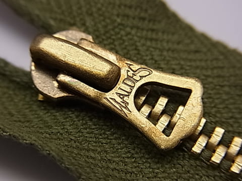 YKK-부자재-리리지퍼-람포지퍼-지퍼3대장-아이디얼지퍼-왈데스-스코빌-탈론-유니버설-엑셀라-지퍼를-알면-보는눈이-달라진다