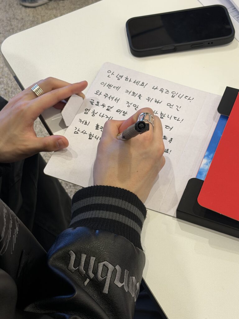 나우즈-현민-진혁-윤-연우-시윤-nowz-신인-아이돌-남돌-케이팝