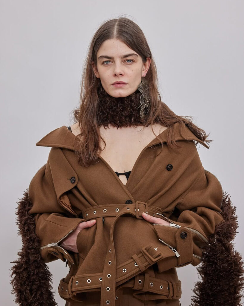 셀린느-피비파일로-마이클라이더-다니엘리-버버리-마티유블라지-샤넬-황록-로크-마이클라이더-셀린느-유니안-피터도-보테가-베네타