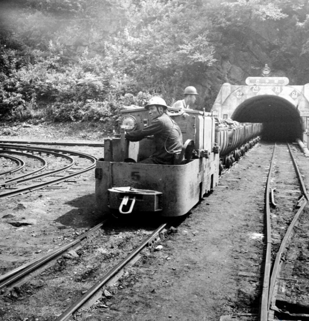 손흥민-강원도-춘천-양양-강릉-원주-디오리진-탄광촌-석탄-광부-한국-근대-경제