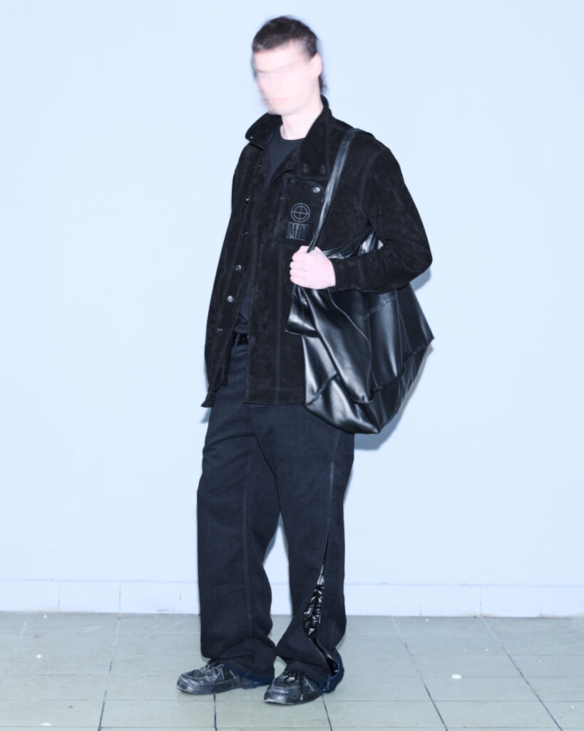 플라스틱-프로덕트-워크웨어-옷-패션